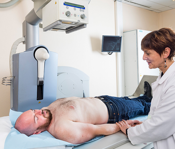 Radiographie - examen d'imagerie l Institut de radiologie de Paris